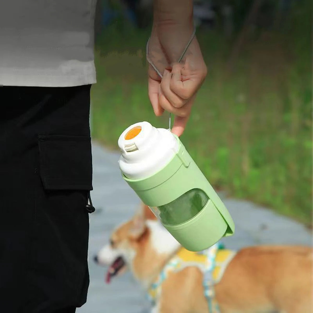 Botella portátil 2 en 1 para perros - Agua y alimento